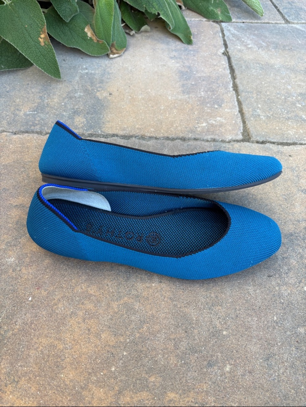 Rothy's Retired Round Toe Electric Blue Knit Slip-On Flats - Picture 7 of 16